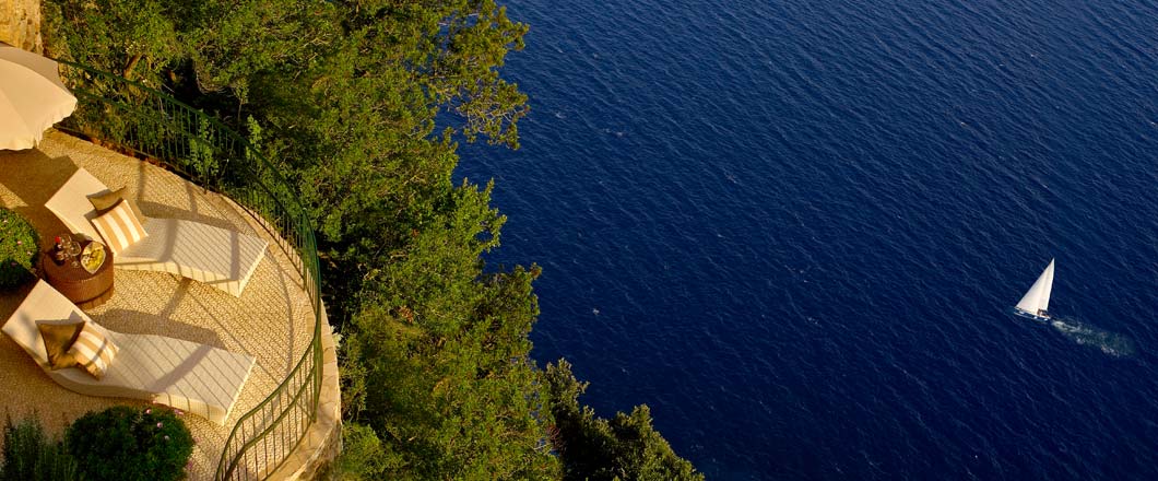 Hotel a picco sul mare - Capri